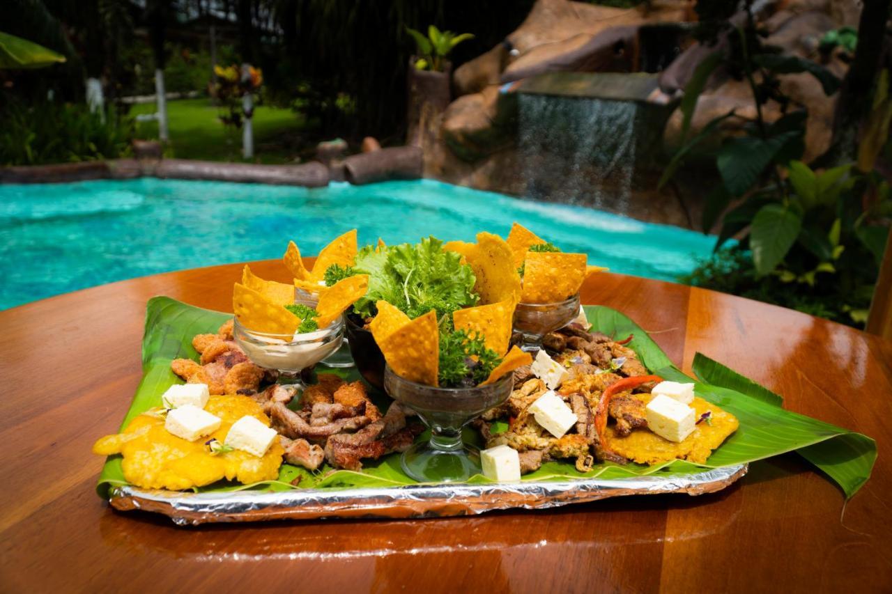 Hotel & Hot Springs Sueno Dorado La Fortuna Екстериор снимка